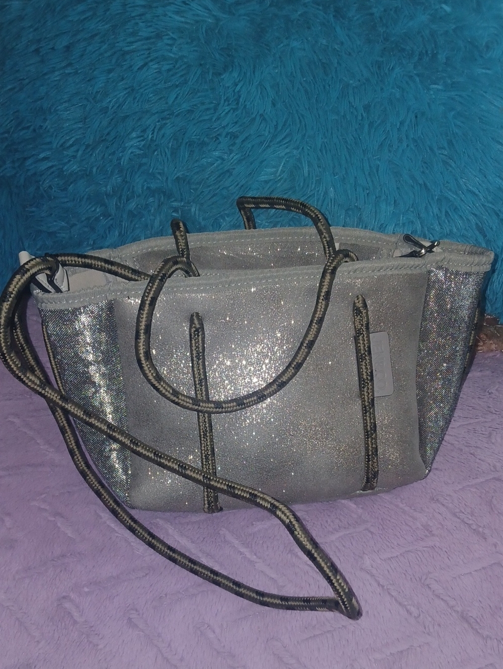Jen & Co. Neoprene Metallic Silver Leopard Print Bunji Cord Crossbody/Tote Bag